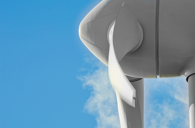Et nærbillede af vindmøllerotor.